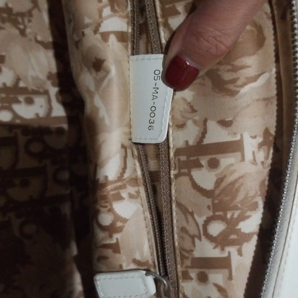 100 authentic large Christian Dior - Picture 6 of 8